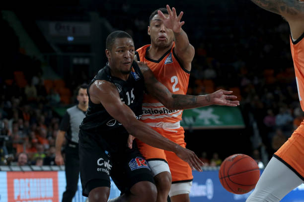 国足球在人 国足球在人