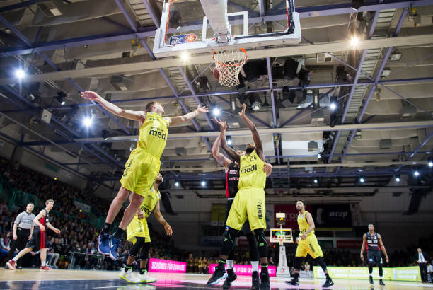 这场备受关 这场备受关